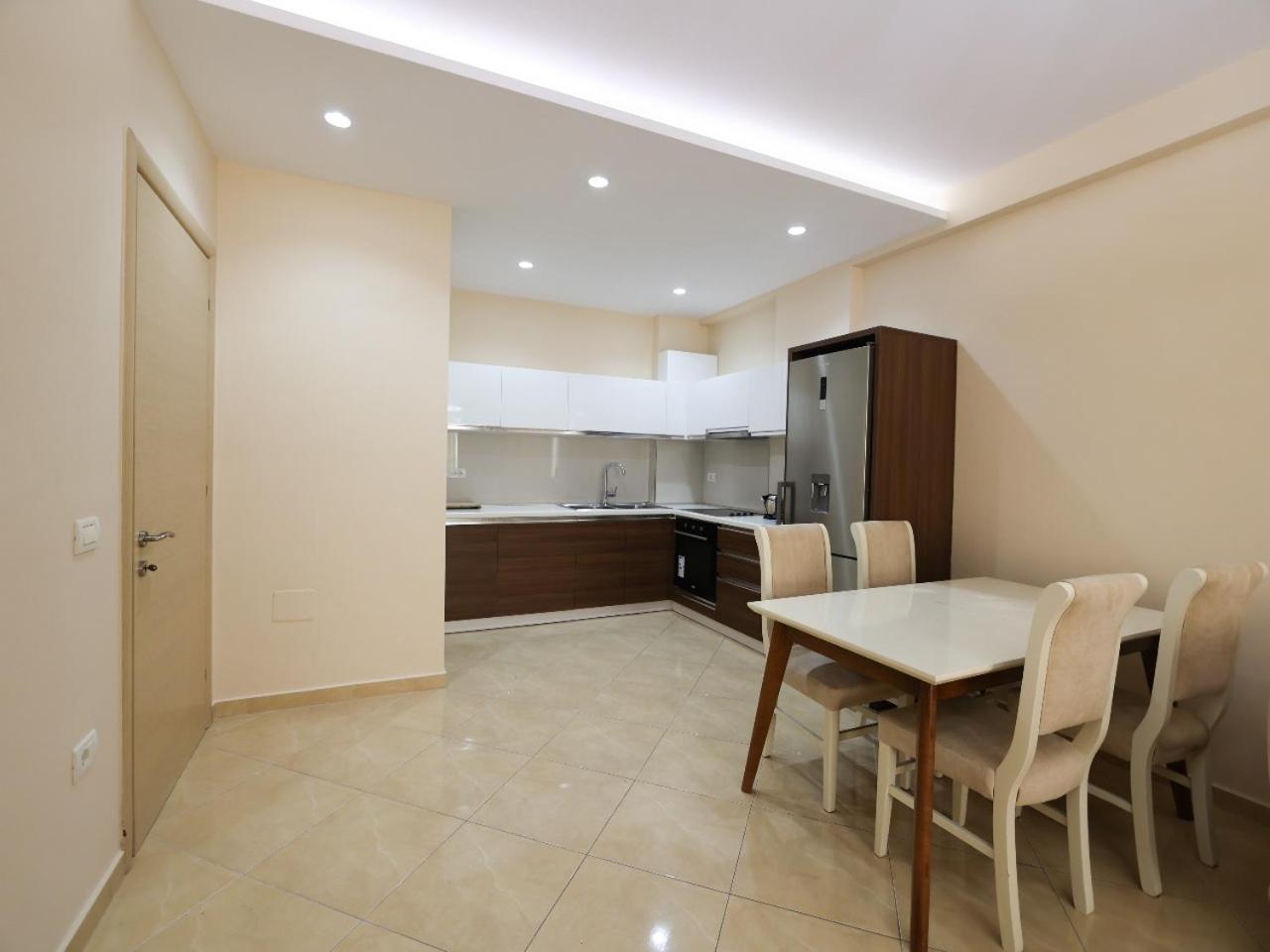Sea View Apartments Durrës Esterno foto